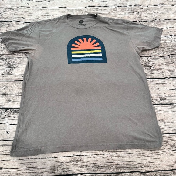 Wohven Gray Short Sleeve Tee with Retro Graphic; Fair Condition Size XL - Picture 1 of 8
